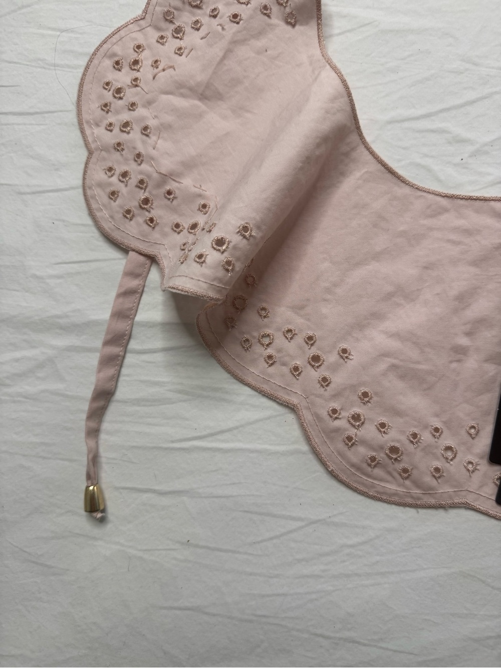 Steve Madden - Blush Scalloped Eyelet Cotton Pearl Trim Detachable Collar - Picture 6 of 9